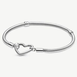 Pandora Moments Heart Closure Snake Chain Bracelet 8IN